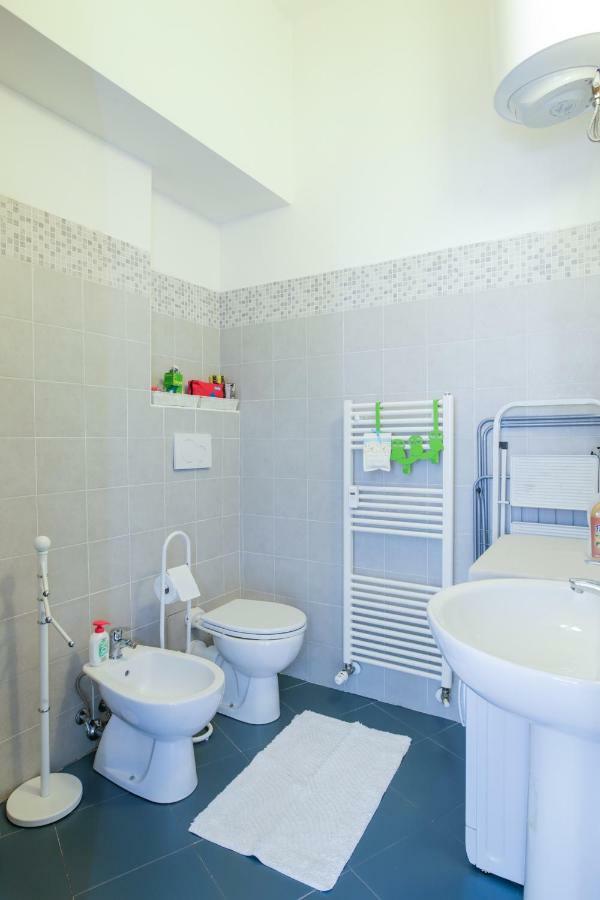 Central Cosy Apartment Bologna Exterior foto
